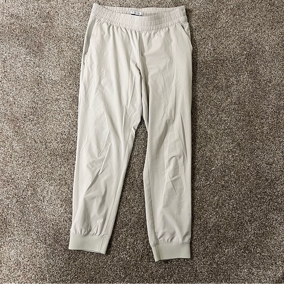 Banana Republic Small Standard Jogger - Picture 3 of 5
